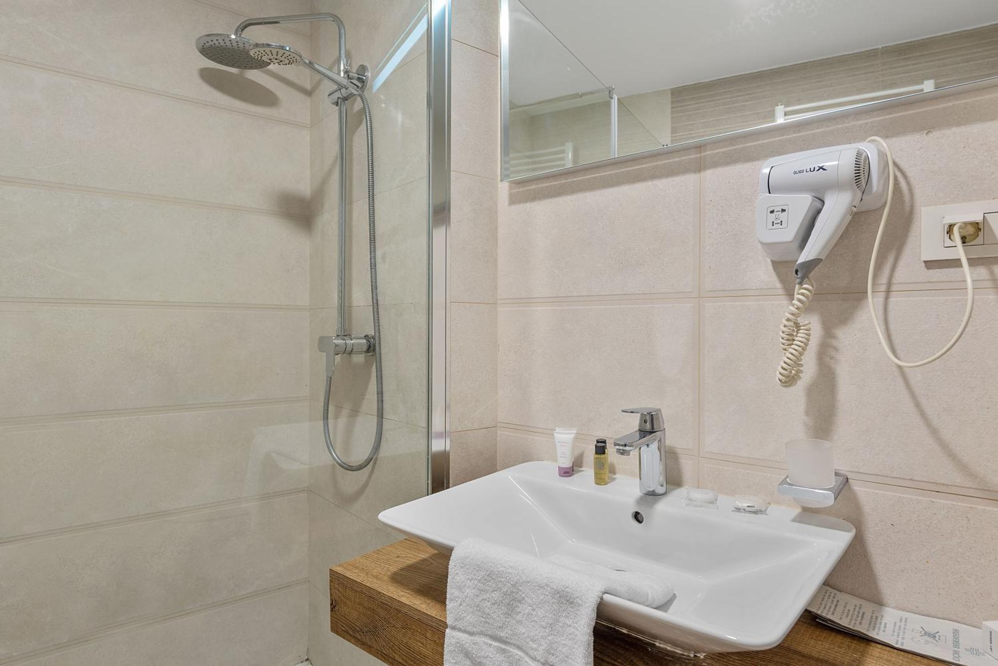 Boutique Hotel Mali Raj Opatija Exterior photo